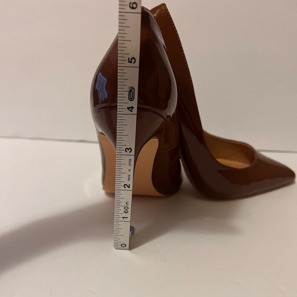 NIB Steve Madden Altisha Cognac Patent Heels - Picture 4 of 7